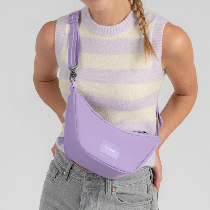 Bezpečnostní crossbody taška Pacsafe Go 2,5L levandulová, fotografie 8