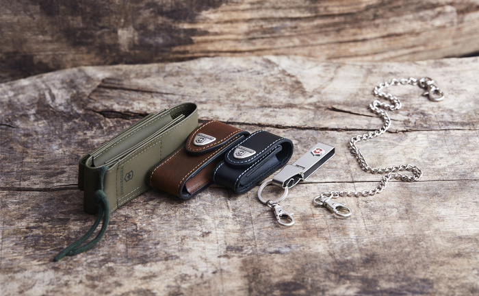 Poutko na opasek Multiclip Victorinox 4.1858, fotografie 3