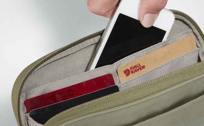 Peněženka Fjallraven Kanken Travel Wallet - Black, fotografie 3